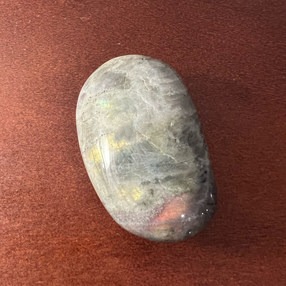 Labradorite Palm Stone Crystal - Picture 4 of 4